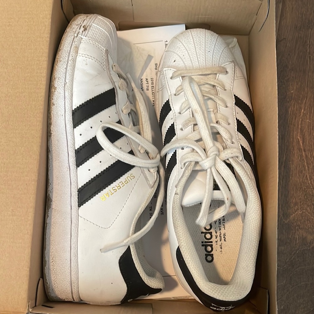 Adidas Superstar